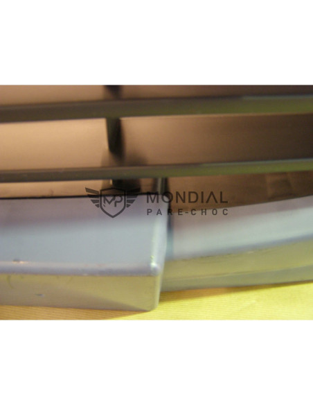 Grille inférieure centrale pare-choc Peugeot 207 -  (03/2006 au 06/2013)