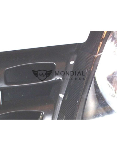 Grille Renault CLIO II - phase 2  (06/2001 au 08/2005)