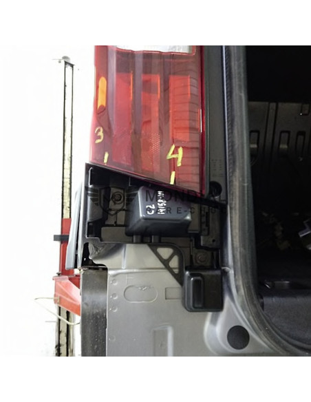Support central gauche Pare-choc arrière Opel COMBO E 1 porte