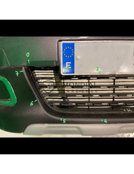 Pare-choc avant Peugeot 2008 inferieur noir avec sièges pour enjoliveur