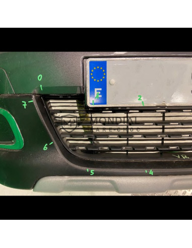 Centre Pare-choc arrière Peugeot 2008 noir avec 4 sièges pour capteurs