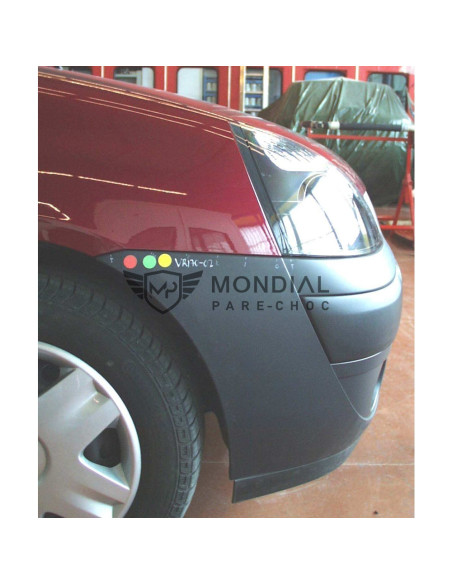 Pare-chocs avant Renault CLIO II - phase 2 Par-Ren-1314 (06/2001 au 08/2005)
