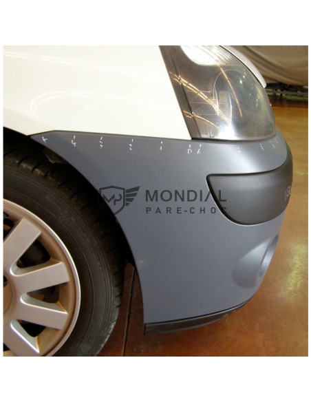 Pare-chocs avant Renault CLIO II - phase 2 Par-Ren-1322 (06/2001 au 08/2005)